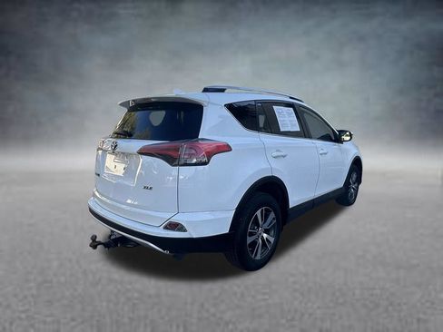 Used 2016 Toyota RAV4 XLE FWD image 7