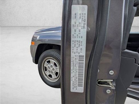 Used 2016 Jeep Patriot Sport w/ Power Value Group FWD image 22