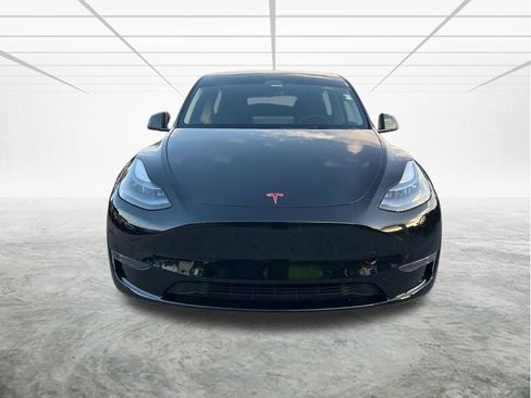 Used 2024 Tesla Model Y Performance image 8