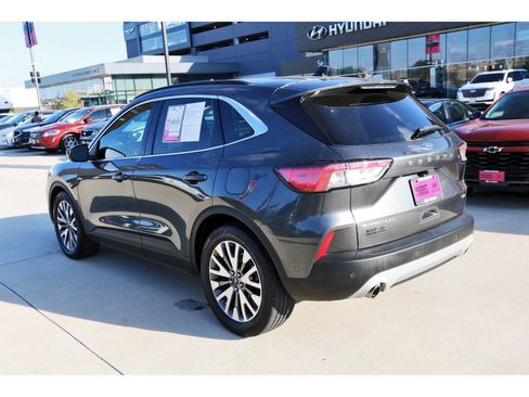 Used 2020 Ford Escape Titanium image 6