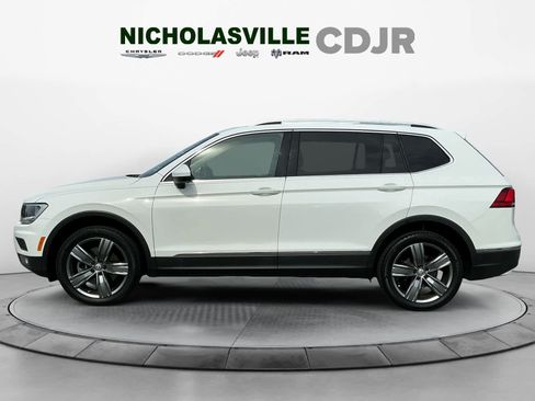 Used 2021 Volkswagen Tiguan SEL AWD/4WD image 2