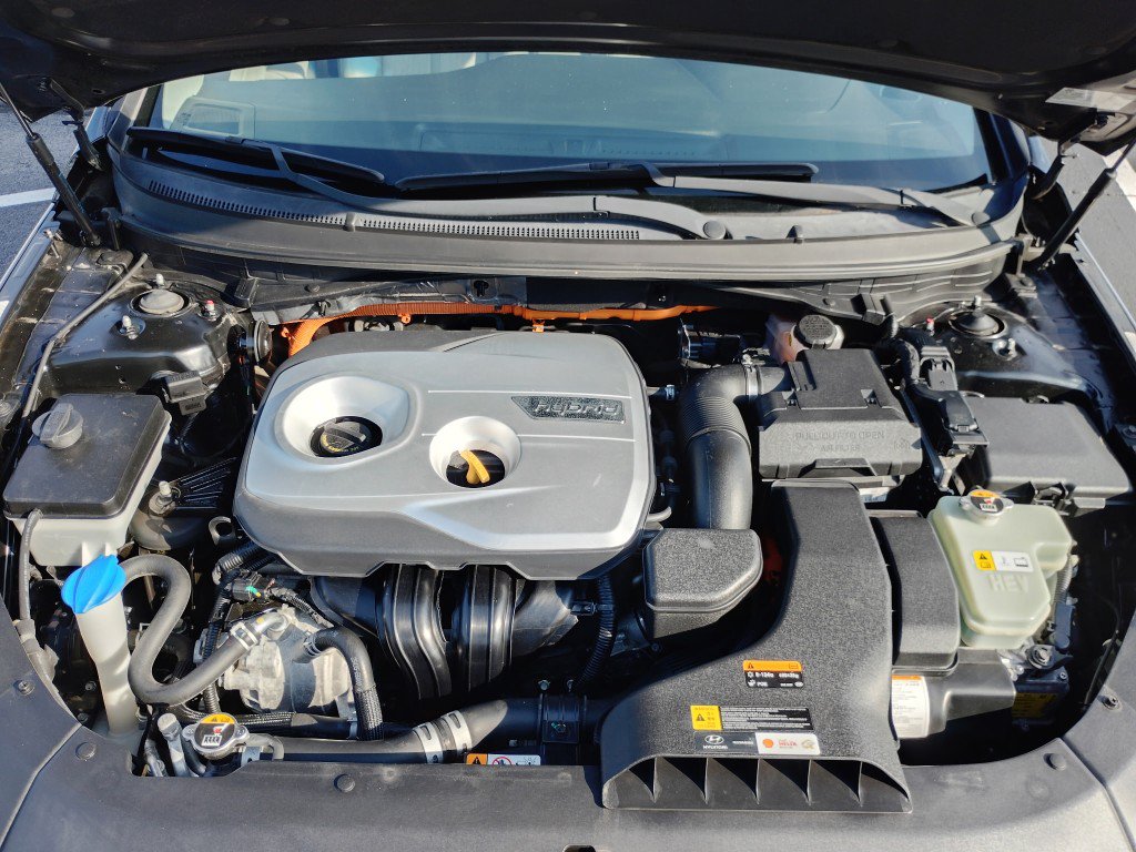 Used 2018 Hyundai Sonata SE FWD image 16