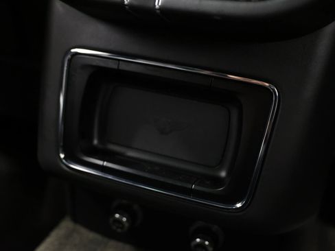 Used 2019 Bentley Bentayga image 86