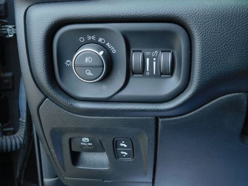 Used 2020 RAM 1500 Laramie image 24