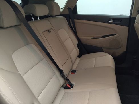 Used 2016 Hyundai Tucson Sport image 19