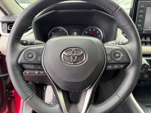 Used 2020 Toyota RAV4 XLE w/ Convenience Package AWD/4WD image 25
