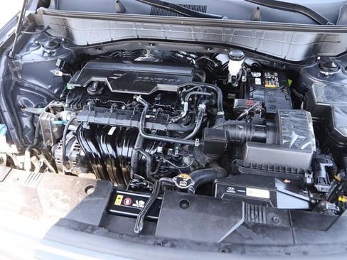 Used 2025 Hyundai Kona SE FWD image 28