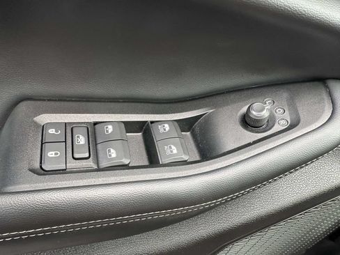 Used 2025 Jeep Grand Cherokee L Laredo AWD/4WD image 35