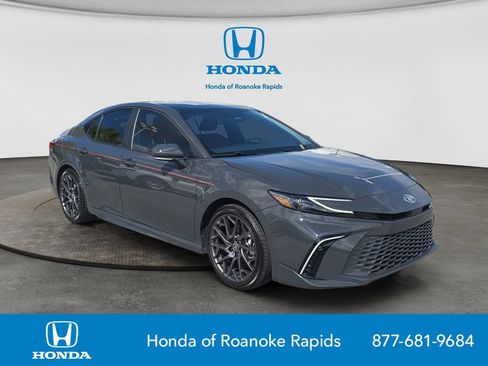Used 2025 Toyota Camry XSE FWD image 7