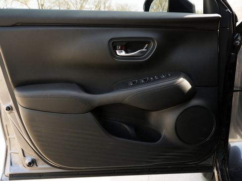 Used 2026 Honda HR-V LX image 38