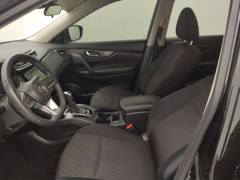 Used 2019 Nissan Rogue SV w/ Premium Package image 17