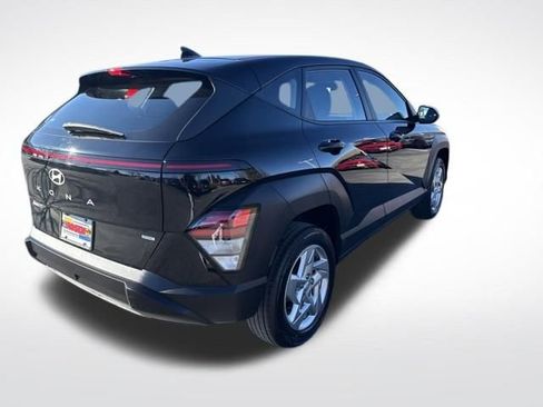 Certified 2024 Hyundai Kona SE image 5