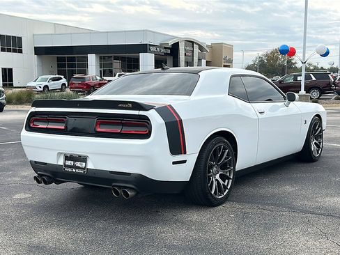 Used 2016 Dodge Challenger R/T Scat Pack w/ Leather Interior Group image 8