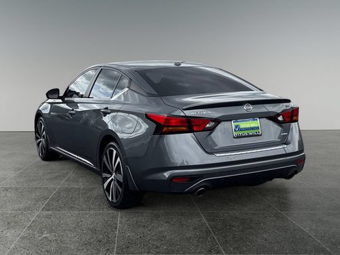 Used 2019 Nissan Altima 2.5 SR w/ SR Premium Package AWD/4WD image 8