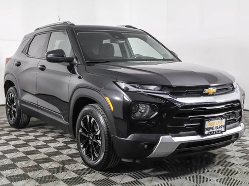 Used 2023 Chevrolet TrailBlazer LT image 11