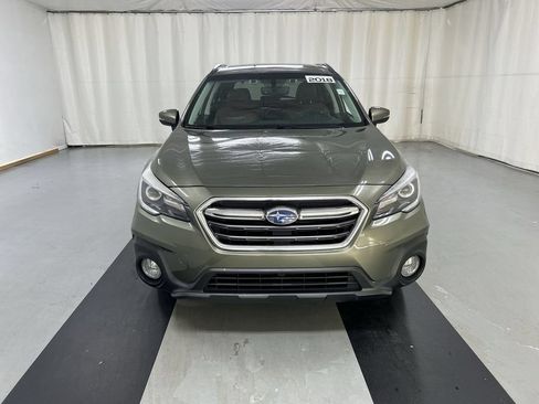 Used 2018 Subaru Outback 3.6R Touring AWD/4WD image 3