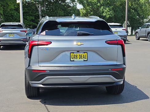 Used 2024 Chevrolet Blazer EV LT AWD/4WD image 8