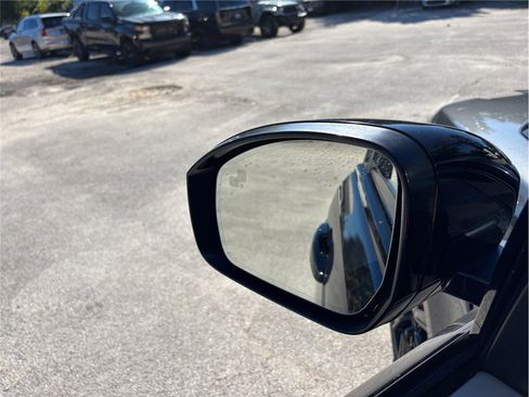 Used 2019 Land Rover Range Rover Sport HST image 19