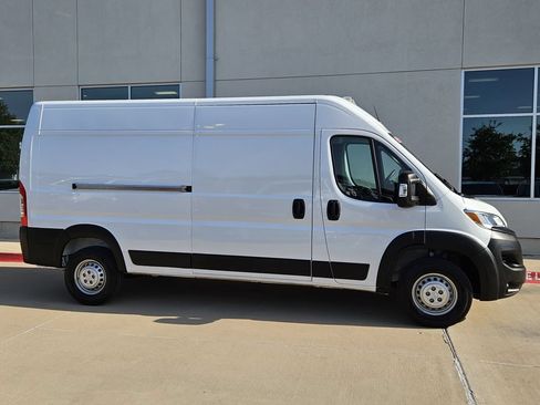 Used 2026 RAM ProMaster 2500 FWD image 5
