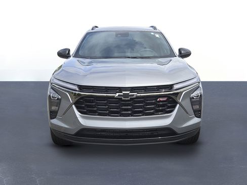 New 2026 Chevrolet Trax RS w/ Driver Confidence Package FWD image 2