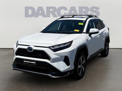 Used 2024 Toyota RAV4 SE w/ Weather & Moonroof Package AWD/4WD image 3