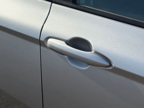 Used 2025 Toyota Camry LE image 11