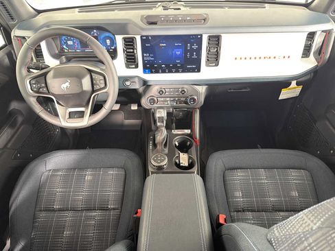 New 2026 Ford Bronco Heritage Edition AWD/4WD image 22
