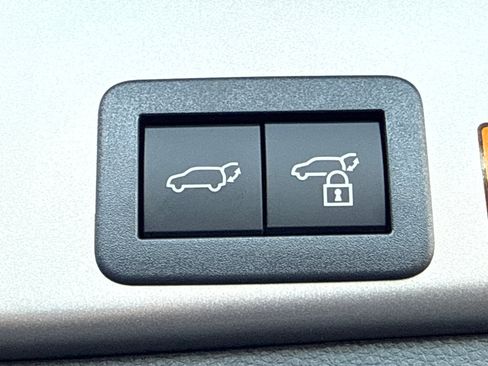 New 2026 Toyota RAV4 SE image 8