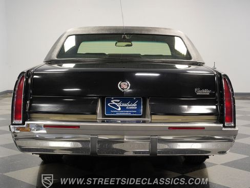 Used 1995 Cadillac Fleetwood Brougham RWD image 11