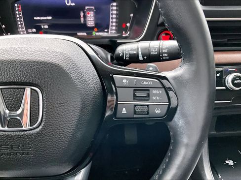 Used 2023 Honda Pilot Elite image 25