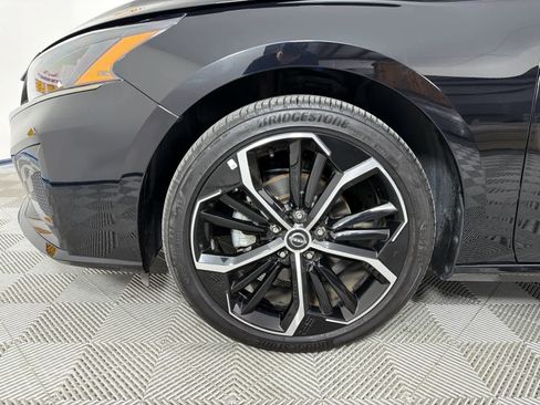 Used 2025 Nissan Altima 2.5 SR image 10