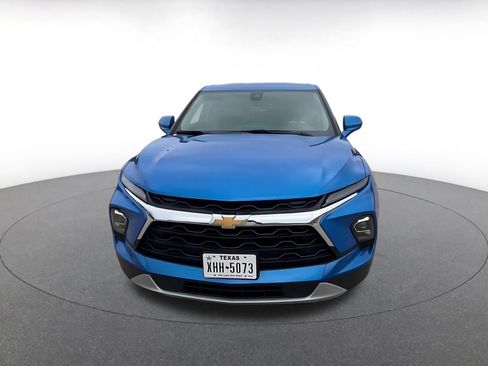 Used 2025 Chevrolet Blazer LT FWD image 4