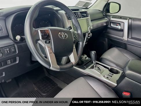 Used 2020 Toyota 4Runner SR5 Premium AWD/4WD image 9