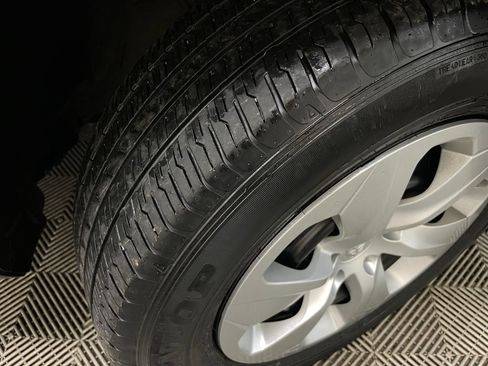 Used 2019 Toyota RAV4 LE w/ All Weather Liner Package AWD/4WD image 46