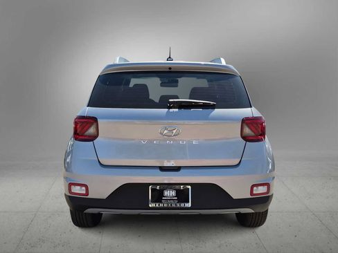 New 2026 Hyundai Venue SEL FWD image 7