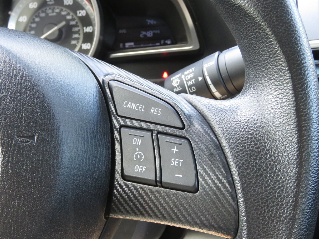 Used 2015 MAZDA MAZDA3 i Sport FWD image 22