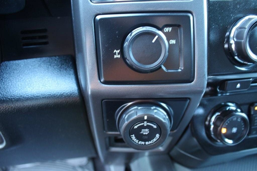 Used 2016 Ford F150 XLT w/ Equipment Group 302A Luxury RWD image 26