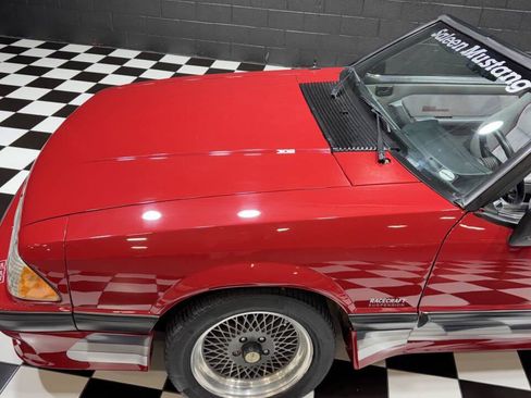 Used 1988 Ford Mustang LX RWD image 18