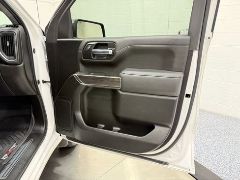 Used 2022 Chevrolet Silverado 1500 LTZ image 24