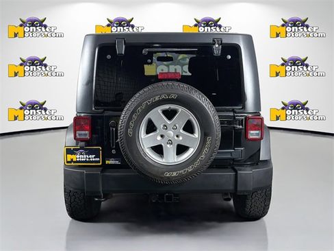 Used 2016 Jeep Wrangler Unlimited Sport w/ Dual Top Group image 6