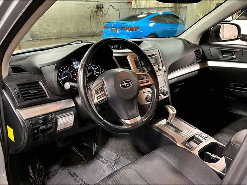 Used 2012 Subaru Outback 2.5i Premium image 17