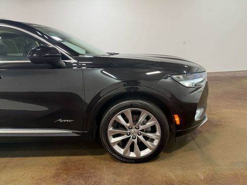 Used 2023 Buick Envision Avenir AWD/4WD image 31
