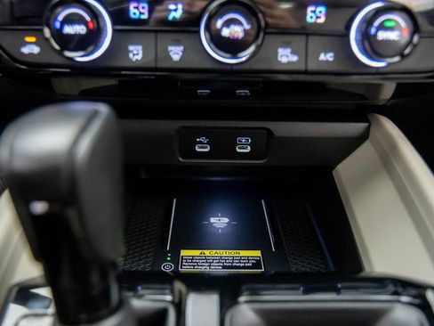 Certified 2025 Honda Accord EX-L image 26