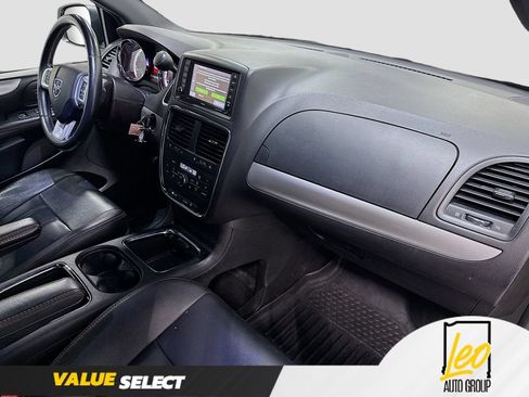 Used 2019 Dodge Grand Caravan GT FWD image 32