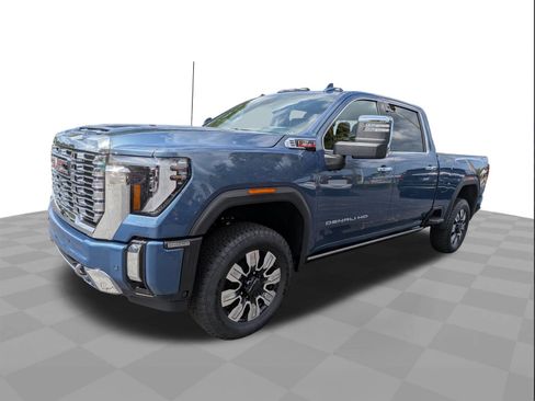 New 2026 GMC Sierra 2500 Denali w/ Denali Reserve Package AWD/4WD image 8