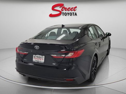 Certified 2026 Toyota Camry SE FWD image 4