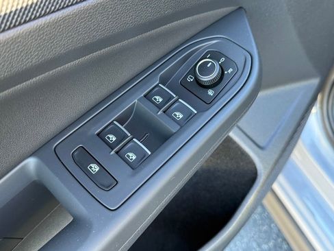 New 2025 Volkswagen GTI Autobahn image 9