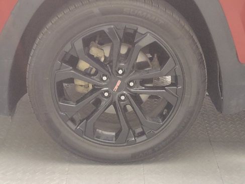 Used 2022 GMC Terrain SLE w/ Driver Convenience Package FWD image 31
