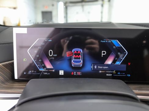 New 2026 BMW X5 xDrive50e w/ M Sport Package image 14