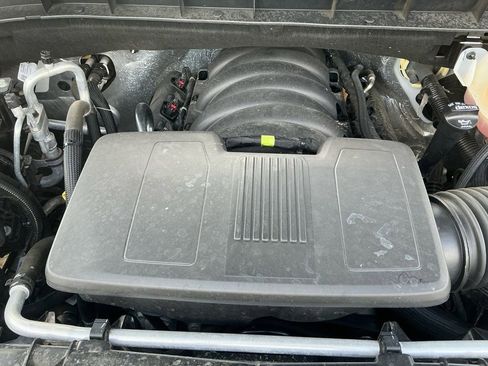 Used 2023 GMC Sierra 1500 SLT AWD/4WD image 25